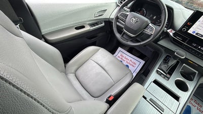 2025 Toyota Sienna XLE