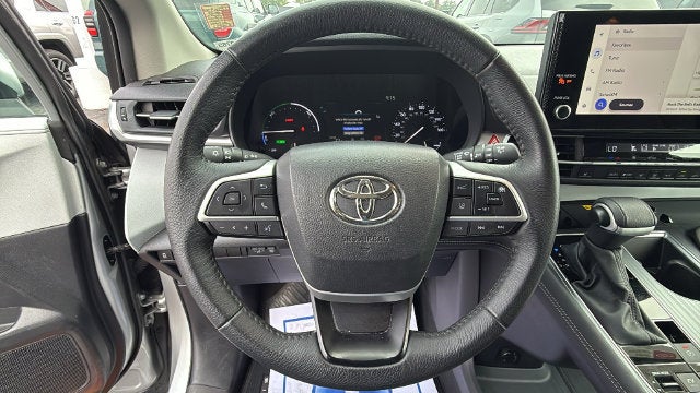 2025 Toyota Sienna XLE