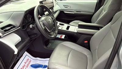 2025 Toyota Sienna XLE