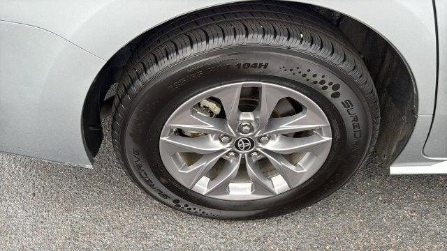 2025 Toyota Sienna XLE