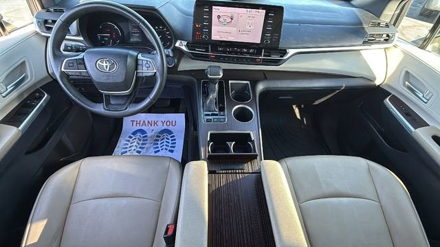 2023 Toyota Sienna XLE