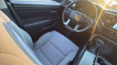 2022 Toyota Tundra 4WD SR5