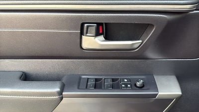 2022 Toyota Tundra 4WD SR5