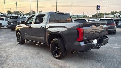 2022 Toyota Tundra 4WD SR5