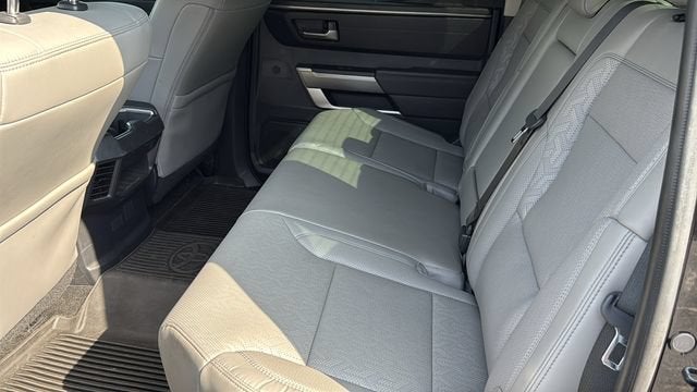 2023 Toyota Tundra 4WD SR5