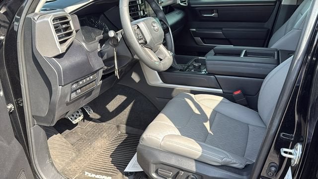 2023 Toyota Tundra 4WD SR5
