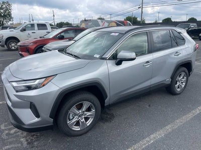 2025 Toyota RAV4 Hybrid XLE