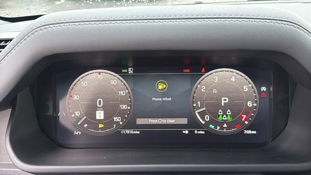 2025 Land Rover Defender X-Dynamic SE
