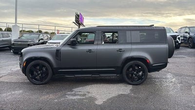 2025 Land Rover Defender X-Dynamic SE