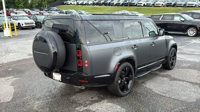 2025 Land Rover Defender X-Dynamic SE