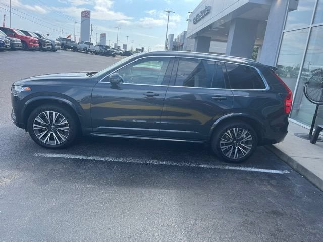 2022 Volvo XC90 Momentum