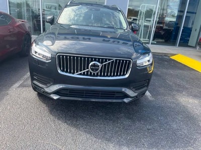 2022 Volvo XC90 Momentum